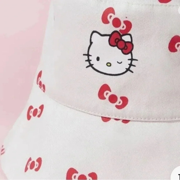 NWT SHEIN + Hello Kitty Sanrio Off White Red Bucket Hat Adult Size Bows - Picture 4 of 8